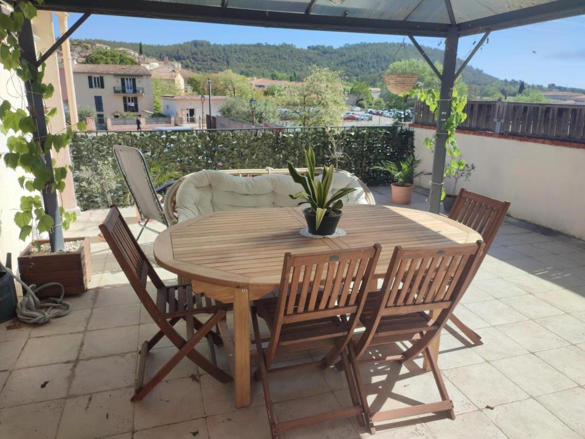 Appartement Provencal Avec Terrasse Dans Le Var Les Arcs-sur-Argens Luaran gambar